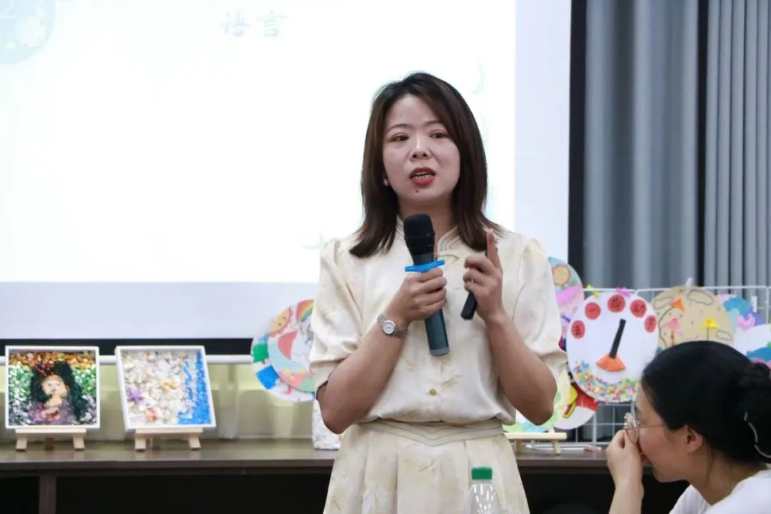 自闭症刻板拍手行为-1